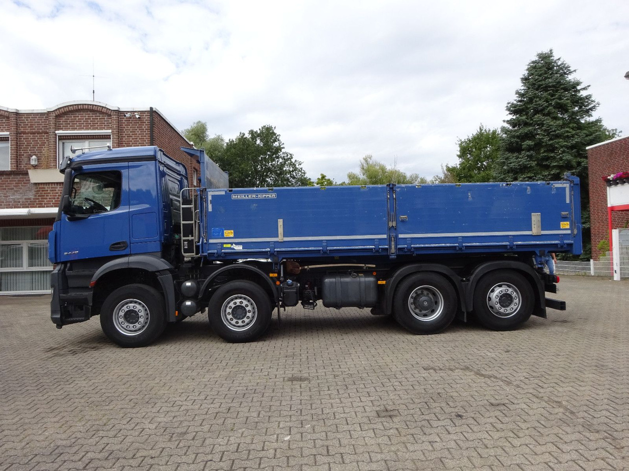Mercedes-Benz Arocs 3446 MEILER 3 Seitenkipper 8x2 - מזהיר: תמונה 3 Mercedes-Benz Arocs 3446 MEILER 3 Seitenkipper 8x2 - מזהיר: תמונה 3