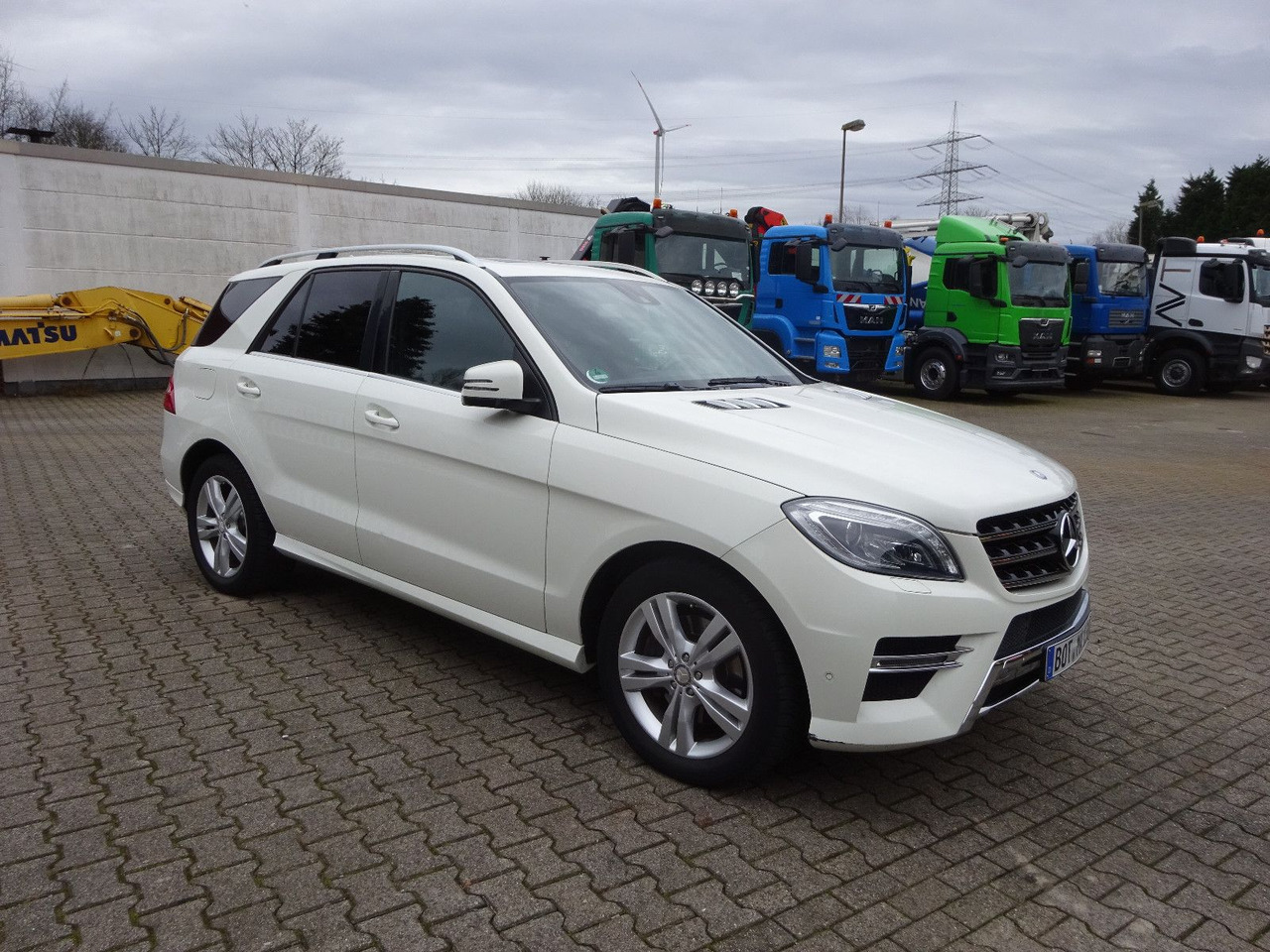 Mercedes-Benz ML 350 CDI BlueTec Mercedes-Benz ML 350 CDI BlueTec. AMG Paket - SUV: תמונה 1 Mercedes-Benz ML 350 CDI BlueTec Mercedes-Benz ML 350 CDI BlueTec. AMG Paket - SUV: תמונה 1