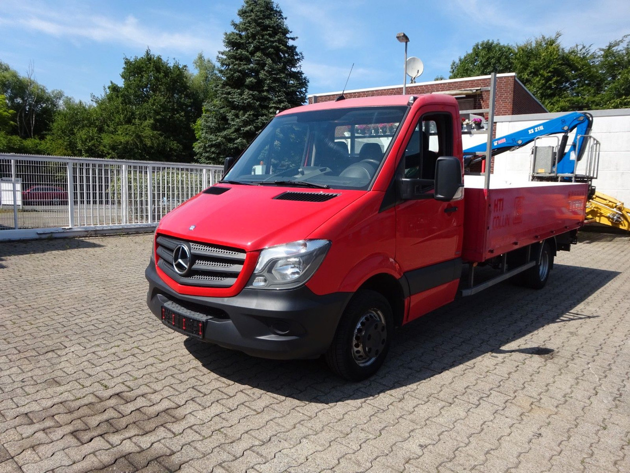 Mercedes-Benz Sprinter Pritsche 519CDI Bluetec 4x2 - כלי רכב מסחרי במיטה שטוחה: תמונה 1 Mercedes-Benz Sprinter Pritsche 519CDI Bluetec 4x2 - כלי רכב מסחרי במיטה שטוחה: תמונה 1
