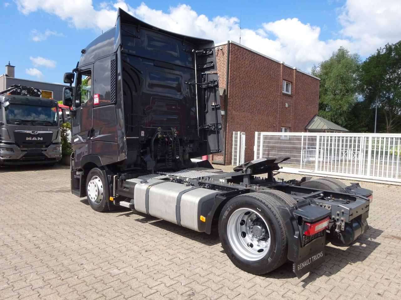 Renault T 520 Komfort SZM 4x2 - יחידת טרקטור: תמונה 4 Renault T 520 Komfort SZM 4x2 - יחידת טרקטור: תמונה 4