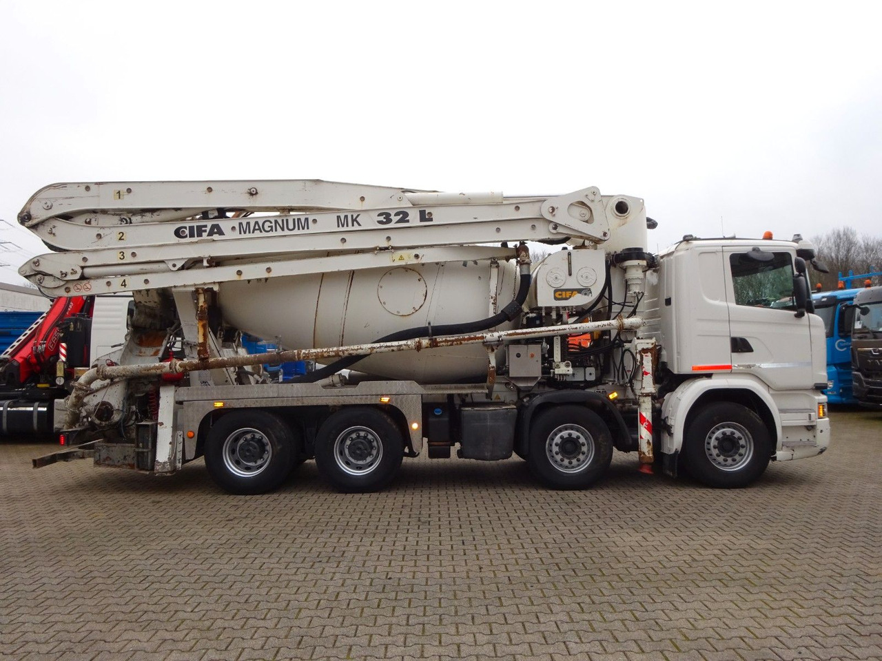 Scania PUMI CIFA 32 Meter 4 Knick. Scania PUMI CIFA 32 Meter 4 Knick * Betonpumpe - משאית משאבת בטון: תמונה 2 Scania PUMI CIFA 32 Meter 4 Knick. Scania PUMI CIFA 32 Meter 4 Knick * Betonpumpe - משאית משאבת בטון: תמונה 2