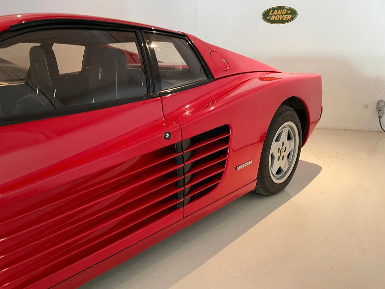Ferrari Testarossa - מכונית: תמונה 3 Ferrari Testarossa - מכונית: תמונה 3