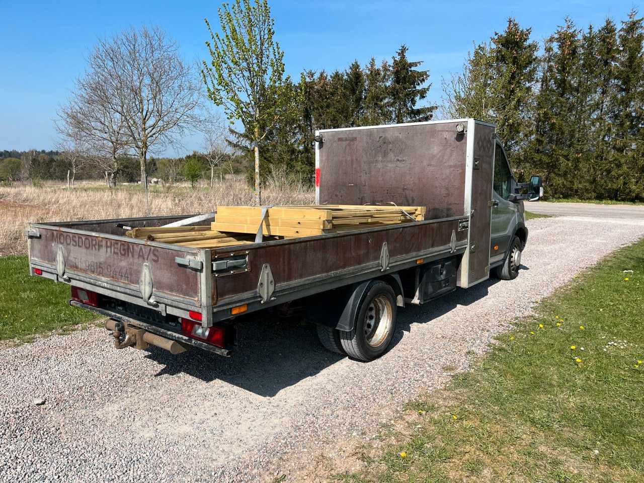 Ford Transit Pritsche 470 L3 Einzelkabine - כלי רכב מסחרי במיטה שטוחה: תמונה 4 Ford Transit Pritsche 470 L3 Einzelkabine - כלי רכב מסחרי במיטה שטוחה: תמונה 4