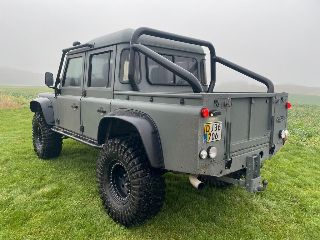 Land Rover Defender 110 2.5 - SUV: תמונה 3 Land Rover Defender 110 2.5 - SUV: תמונה 3