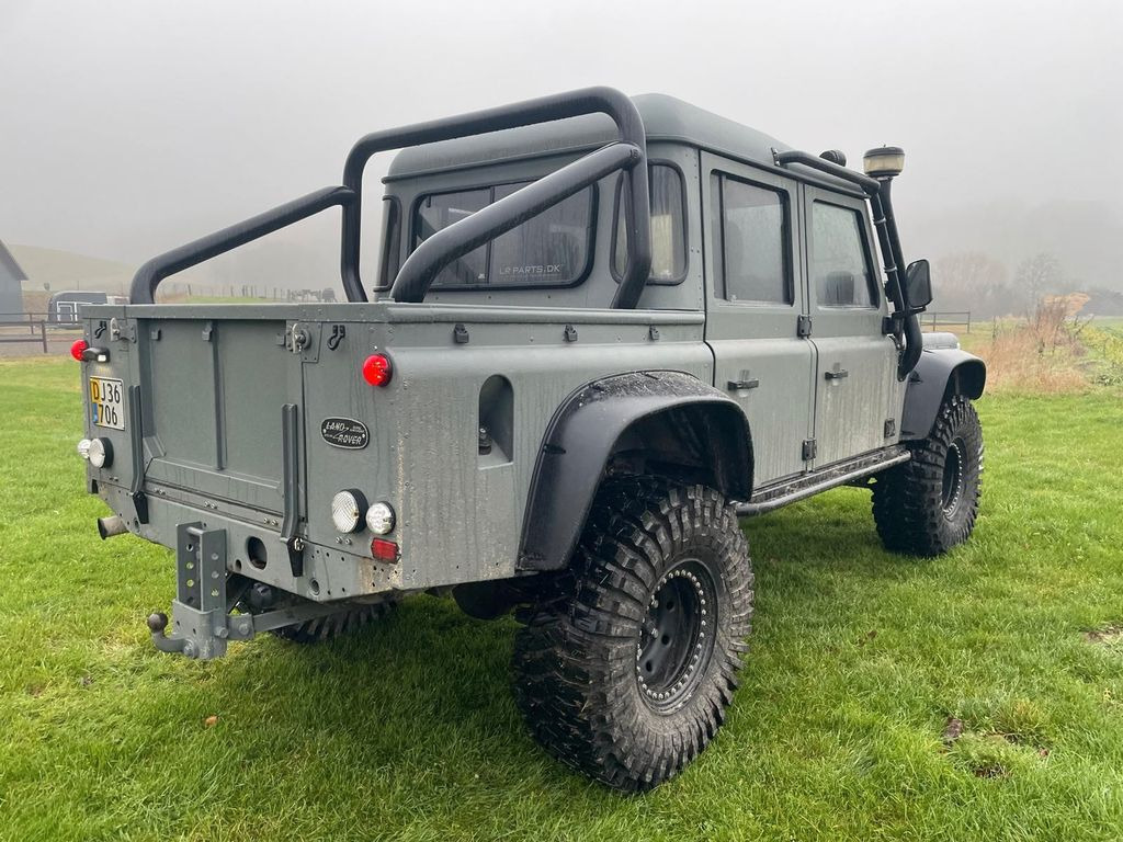 Land Rover Defender 110 2.5 - SUV: תמונה 5 Land Rover Defender 110 2.5 - SUV: תמונה 5