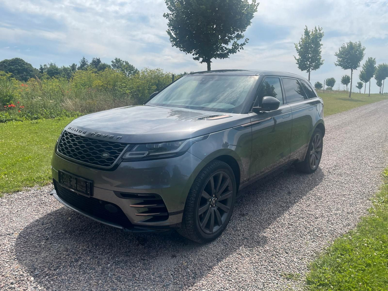 Land Rover Range Rover Velar R-Dynamic 3.0D 4WD Land Rover Velar R-Dynamic 3.0D 4WD *LKW zullasung: 2 sitze - SUV: תמונה 1 Land Rover Range Rover Velar R-Dynamic 3.0D 4WD Land Rover Velar R-Dynamic 3.0D 4WD *LKW zullasung: 2 sitze - SUV: תמונה 1