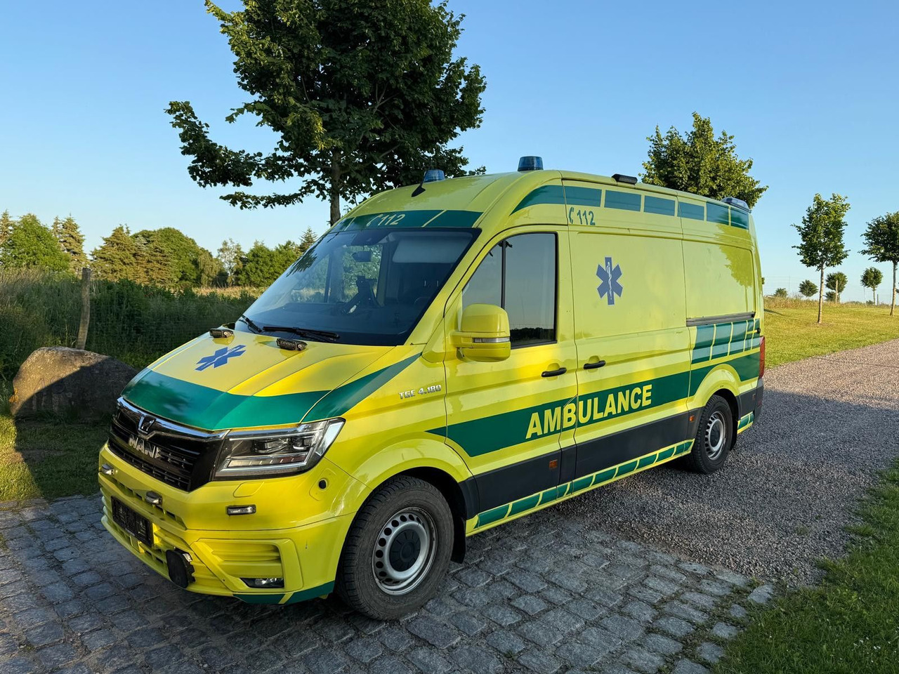 MAN TGE 4.180 Ambulance * 29 800 € netto *RESERVED - אמבולנס: תמונה 2 MAN TGE 4.180 Ambulance * 29 800 € netto *RESERVED - אמבולנס: תמונה 2