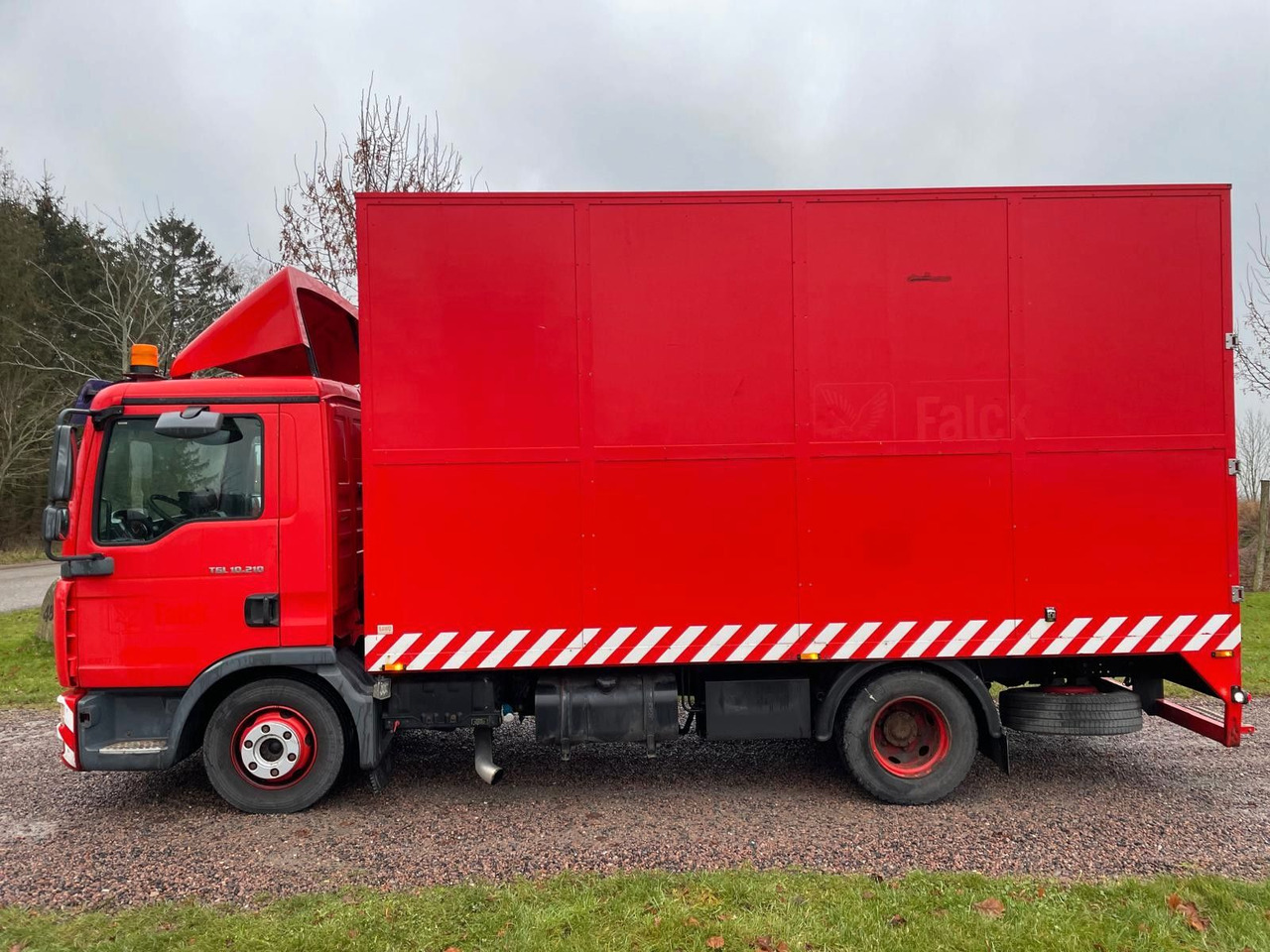 MAN TGL 10.210 Fg MAN TGL 10.210 Fg Tier & Pferde transport - משאית תיבה: תמונה 4 MAN TGL 10.210 Fg MAN TGL 10.210 Fg Tier & Pferde transport - משאית תיבה: תמונה 4