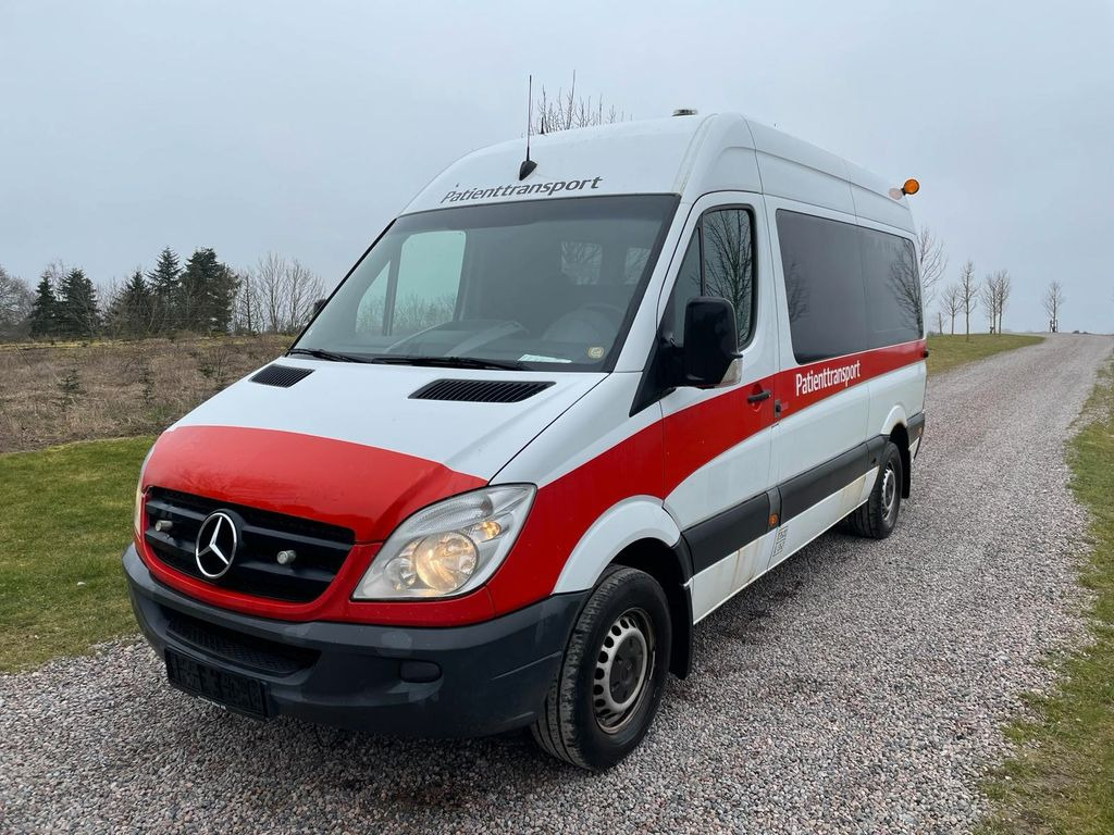 Mercedes-Benz Sprinter 315 CDI *ambulance *5800 € netto - אמבולנס: תמונה 1 Mercedes-Benz Sprinter 315 CDI *ambulance *5800 € netto - אמבולנס: תמונה 1