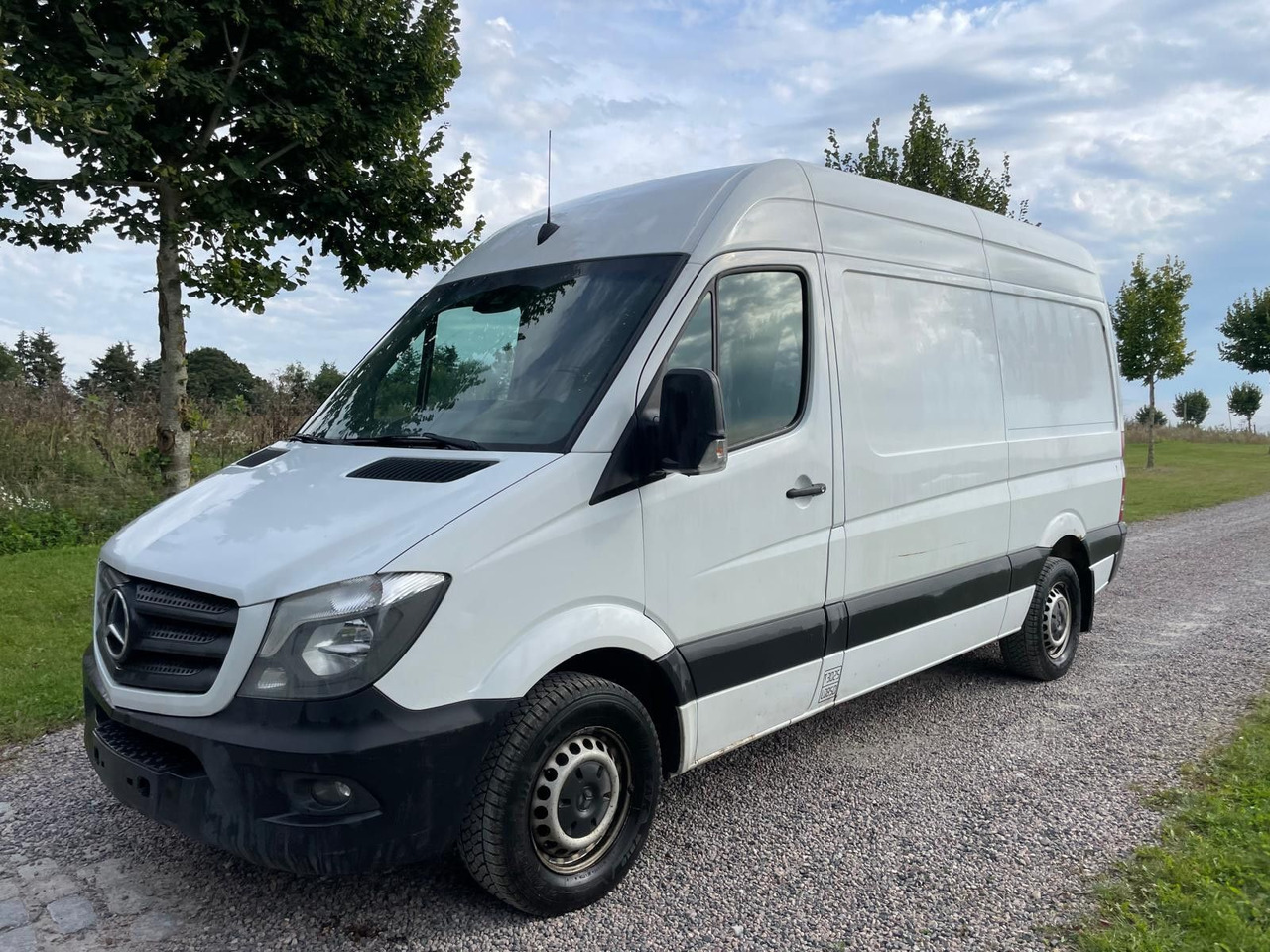 Mercedes-Benz Sprinter II Kasten 216 CDI Lang + Hoch - כלי רכב מסחרי קטן: תמונה 2 Mercedes-Benz Sprinter II Kasten 216 CDI Lang + Hoch - כלי רכב מסחרי קטן: תמונה 2