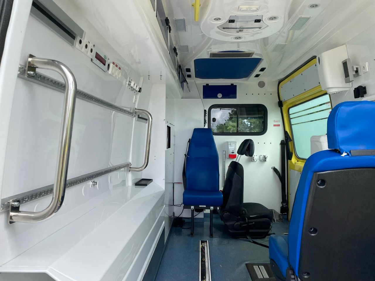 אמבולנס Mercedes-Benz Sprinter Kasten 316 CDI Aut: תמונה 21