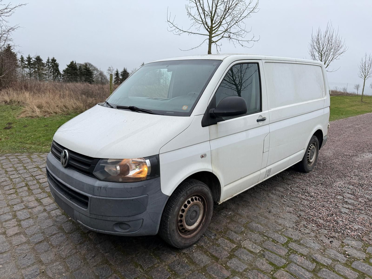 Volkswagen T5 Transporter 2.0 TDI Kasten *RESERVED Ro - כלי רכב מסחרי קטן: תמונה 3 Volkswagen T5 Transporter 2.0 TDI Kasten *RESERVED Ro - כלי רכב מסחרי קטן: תמונה 3