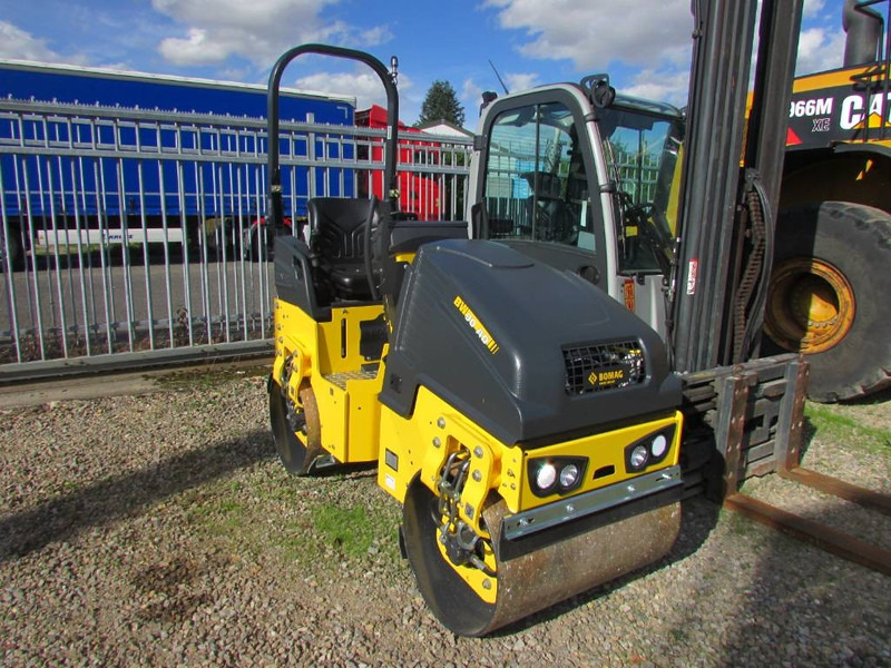 Bomag BW 90 AD-5 Walze / 21.500 EUR - רולר: תמונה 2 Bomag BW 90 AD-5 Walze / 21.500 EUR - רולר: תמונה 2