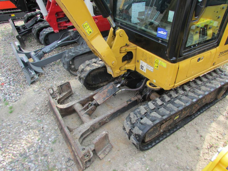 Cat 301.8 Minibagger 21.000 EUR netto - מיני מחפר: תמונה 3 Cat 301.8 Minibagger 21.000 EUR netto - מיני מחפר: תמונה 3