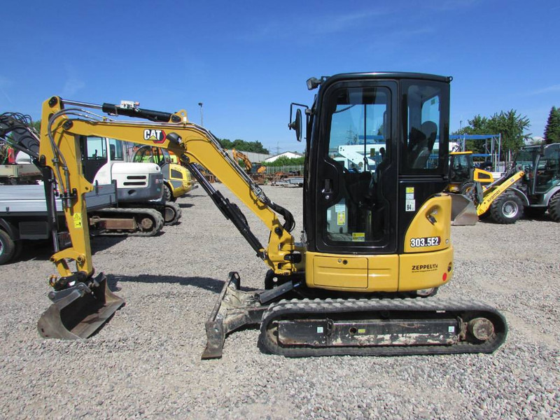 Cat 303.5 E2 CR Minibagger 33.000 EUR - מיני מחפר: תמונה 1 Cat 303.5 E2 CR Minibagger 33.000 EUR - מיני מחפר: תמונה 1