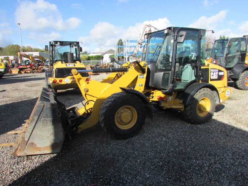 Cat 906 M Radlader 29.500 EUR - מעמיס גלגלים: תמונה 1 Cat 906 M Radlader 29.500 EUR - מעמיס גלגלים: תמונה 1