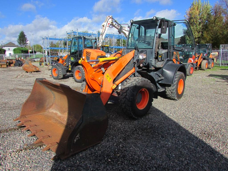 Komatsu WA 100 M-7 Radlader 28.000 EUR - מעמיס גלגלים: תמונה 2 Komatsu WA 100 M-7 Radlader 28.000 EUR - מעמיס גלגלים: תמונה 2