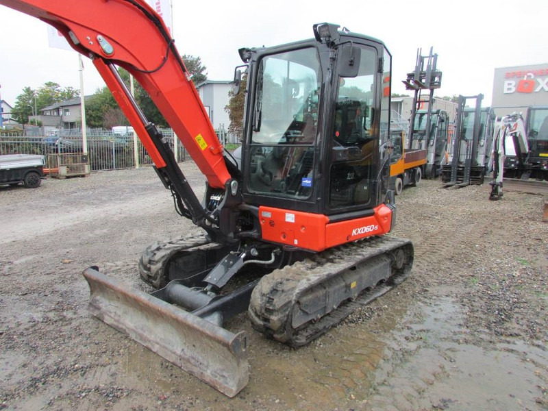 Kubota KX 060-5 Minibagger 48.000 EUR - מיני מחפר: תמונה 2 Kubota KX 060-5 Minibagger 48.000 EUR - מיני מחפר: תמונה 2
