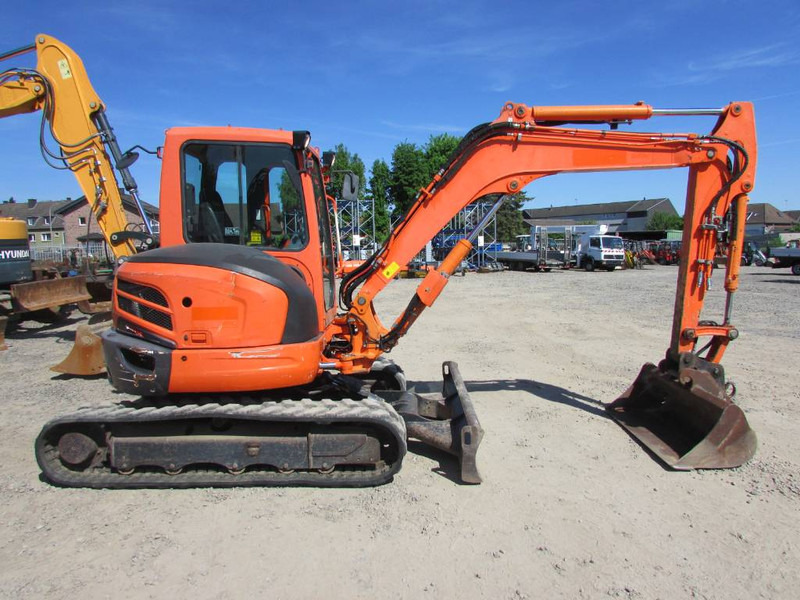 Kubota U 55-4 HI Minibagger / 26.500 EUR - מיני מחפר: תמונה 1 Kubota U 55-4 HI Minibagger / 26.500 EUR - מיני מחפר: תמונה 1