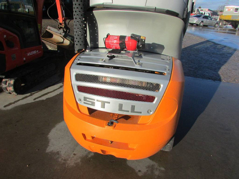 Still RX 70-30 H Hybrid / Diesel Stapler - מלגזת סולר: תמונה 3 Still RX 70-30 H Hybrid / Diesel Stapler - מלגזת סולר: תמונה 3