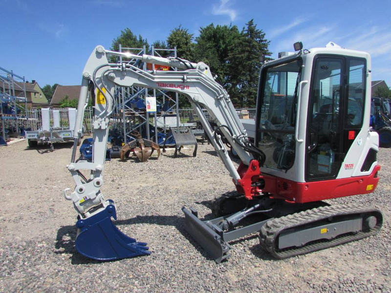 Takeuchi TB 225 Minibagger 44.000 EUR - מיני מחפר: תמונה 2 Takeuchi TB 225 Minibagger 44.000 EUR - מיני מחפר: תמונה 2