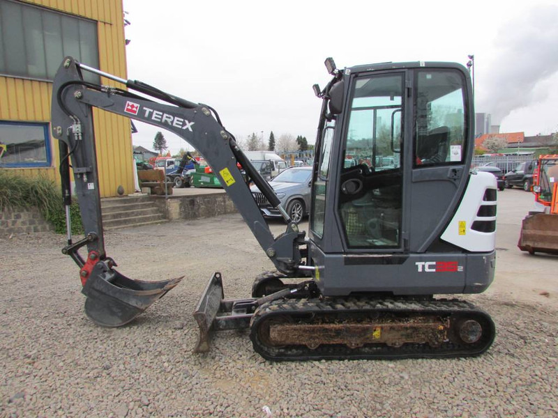 Terex TC 35-2 Minibagger 24.500 EUR Top Zustand - מיני מחפר: תמונה 1 Terex TC 35-2 Minibagger 24.500 EUR Top Zustand - מיני מחפר: תמונה 1