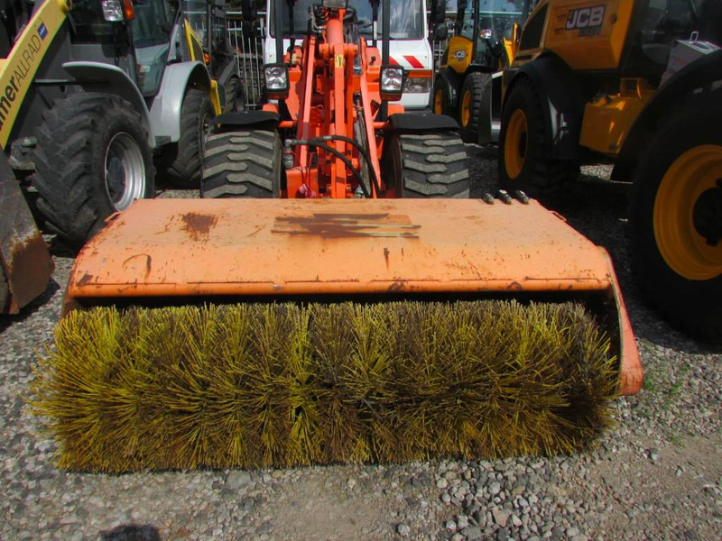 Vangaever Typ 05BB1525 Anbaukehrmaschine 1.500 EUR - מטאטא עבור מכונת בנייה: תמונה 2 Vangaever Typ 05BB1525 Anbaukehrmaschine 1.500 EUR - מטאטא עבור מכונת בנייה: תמונה 2