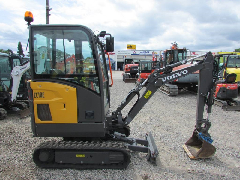 Volvo EC 18 E Minibagger 23.500 EUR - מיני מחפר: תמונה 4 Volvo EC 18 E Minibagger 23.500 EUR - מיני מחפר: תמונה 4