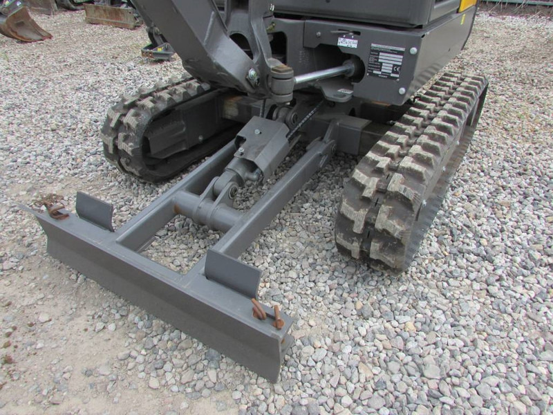 Volvo EC 18 E Minibagger 23.500 EUR - מיני מחפר: תמונה 3 Volvo EC 18 E Minibagger 23.500 EUR - מיני מחפר: תמונה 3