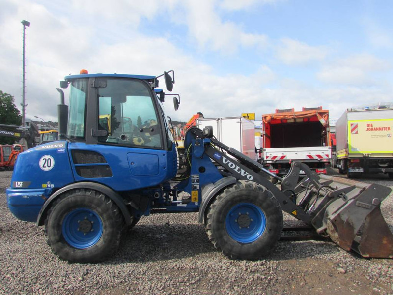 Volvo L 25 F Radlader 39.000 EUR - מעמיס גלגלים: תמונה 5 Volvo L 25 F Radlader 39.000 EUR - מעמיס גלגלים: תמונה 5