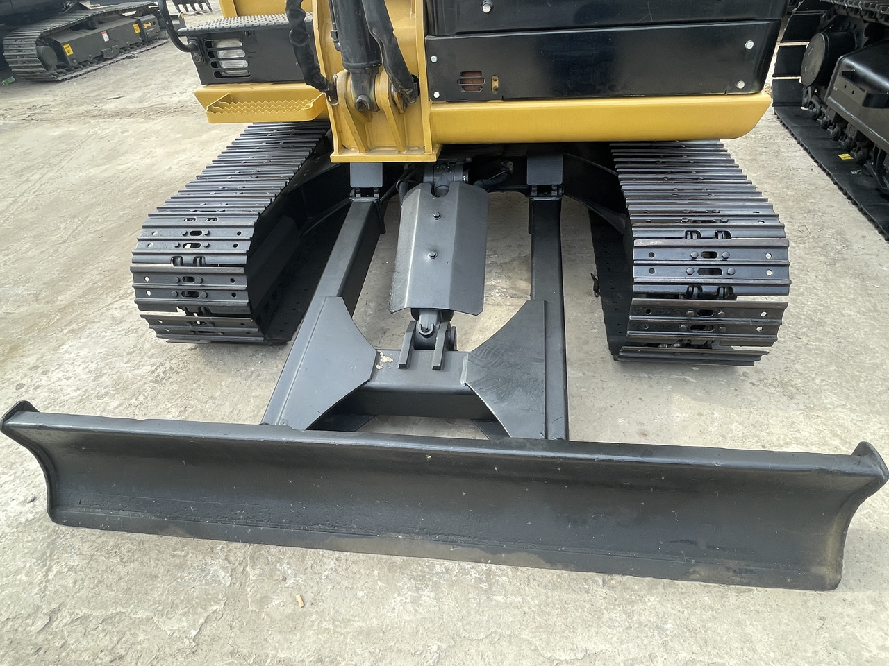 CATERPILLAR 305.5E2 - מיני מחפר: תמונה 4 CATERPILLAR 305.5E2 - מיני מחפר: תמונה 4