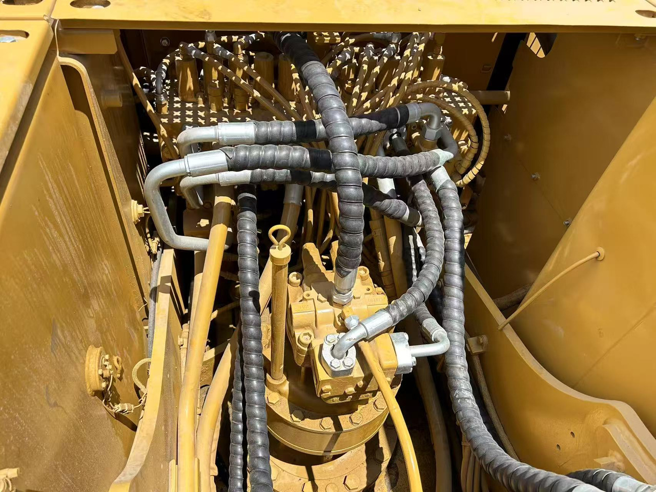 מחפר סורק CATERPILLAR 320CL: תמונה 6 מחפר סורק CATERPILLAR 320CL: תמונה 6