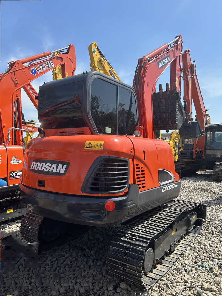Doosan DX60 - מיני מחפר: תמונה 5 Doosan DX60 - מיני מחפר: תמונה 5