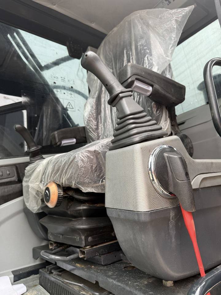 HYUNDAI HX220HD - מחפר סורק: תמונה 3 HYUNDAI HX220HD - מחפר סורק: תמונה 3