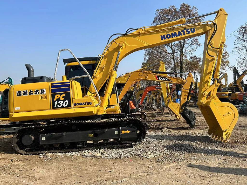 KOMATSU PC 130-8 - מחפר סורק: תמונה 1 KOMATSU PC 130-8 - מחפר סורק: תמונה 1