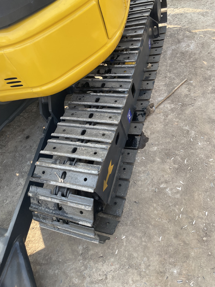 KOMATSU PC 35 MR-3 - מחפר סורק: תמונה 5 KOMATSU PC 35 MR-3 - מחפר סורק: תמונה 5