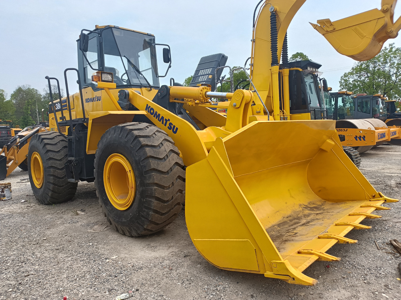 KOMATSU WA380-3 - מעמיס גלגלים: תמונה 1 KOMATSU WA380-3 - מעמיס גלגלים: תמונה 1
