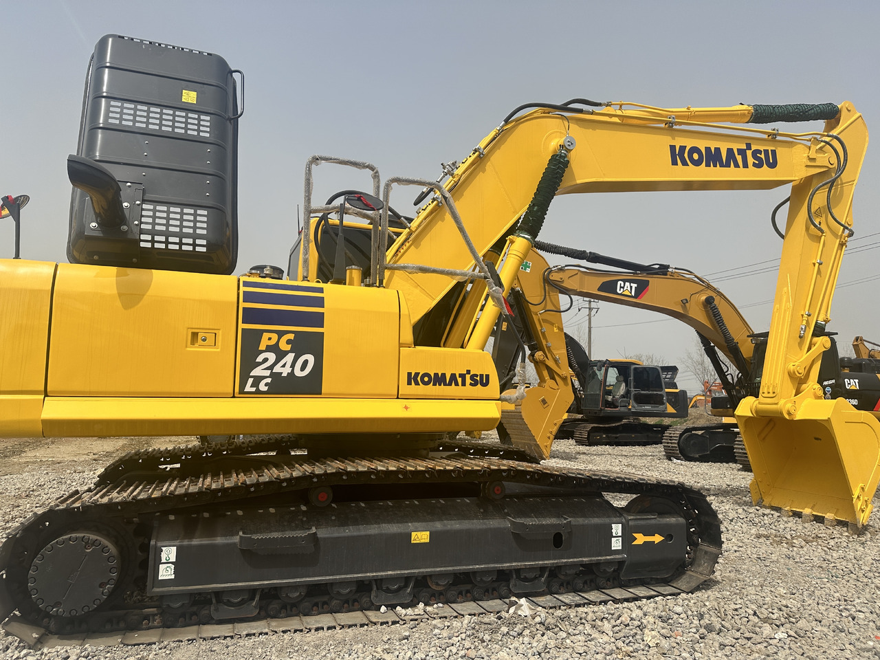 Komatsu PC 240 LC-8 - מחפר סורק: תמונה 2 Komatsu PC 240 LC-8 - מחפר סורק: תמונה 2