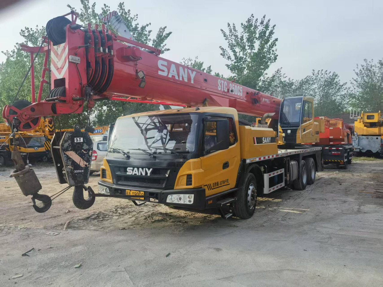 SANY STC250H - עגורן גנטרי: תמונה 1 SANY STC250H - עגורן גנטרי: תמונה 1