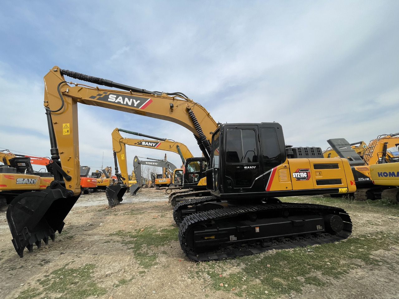 SANY SY215C - מחפר סורק: תמונה 2 SANY SY215C - מחפר סורק: תמונה 2