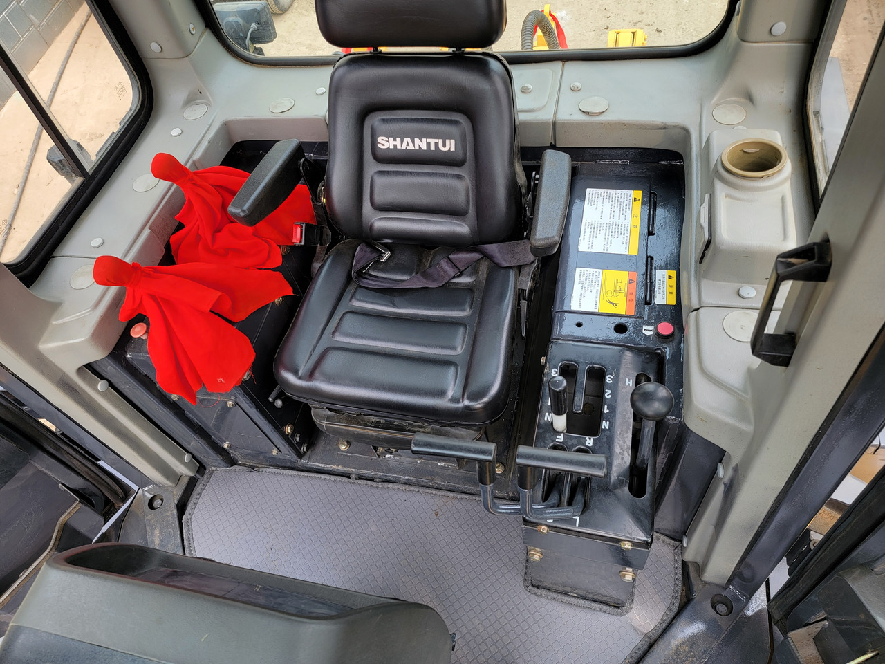 דחפור SHANTUI SD16: תמונה 7