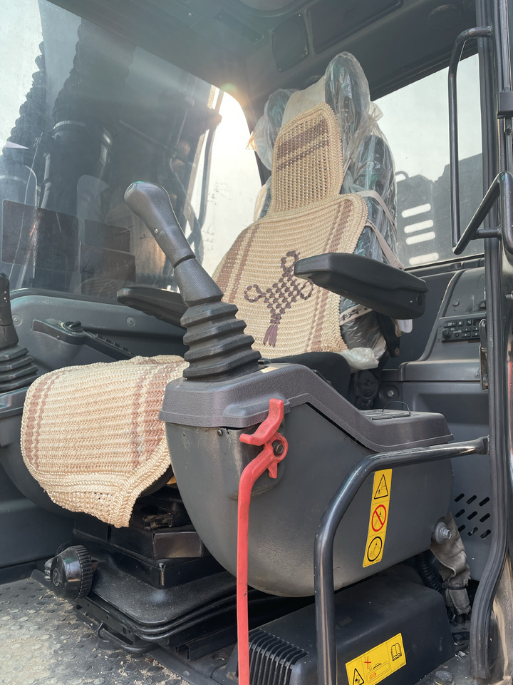 VOLVO EC140 - מחפר סורק: תמונה 5 VOLVO EC140 - מחפר סורק: תמונה 5