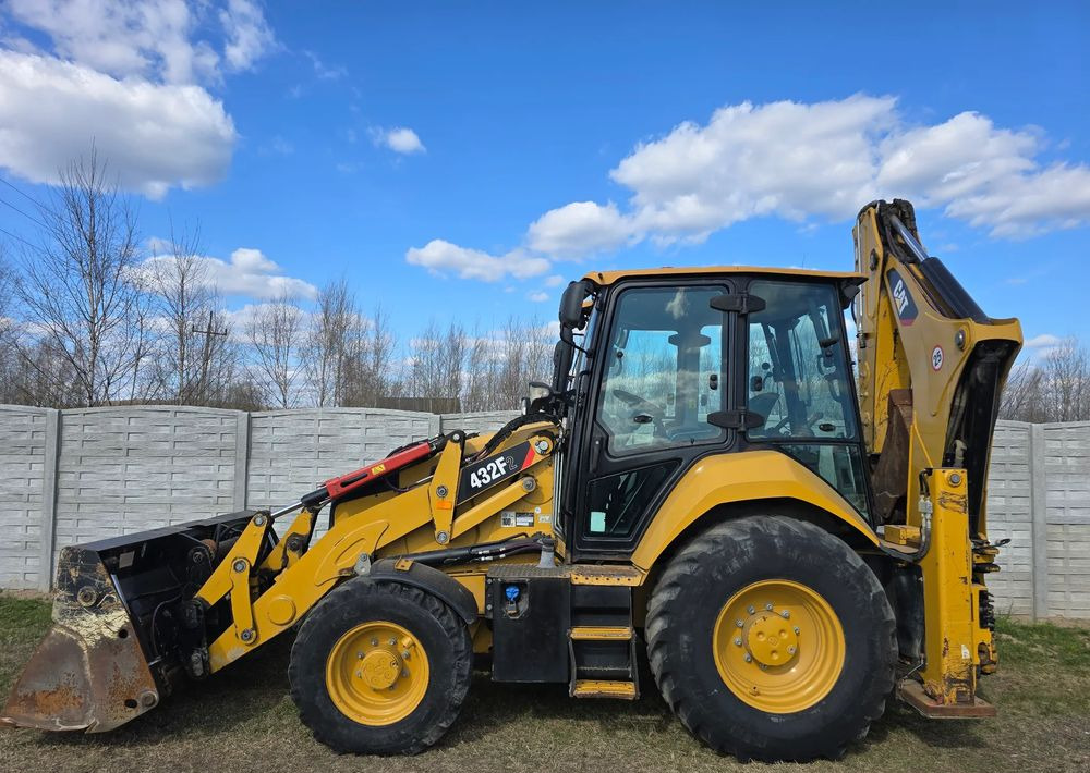 Caterpillar - מחפרון: תמונה 5 Caterpillar - מחפרון: תמונה 5