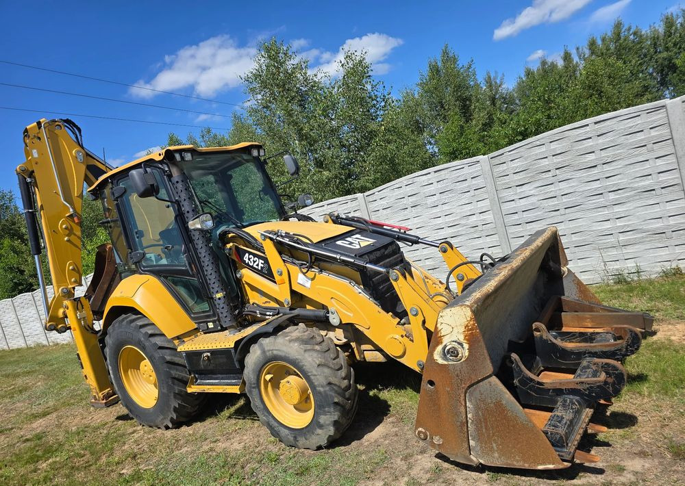Caterpillar - מחפרון: תמונה 2 Caterpillar - מחפרון: תמונה 2