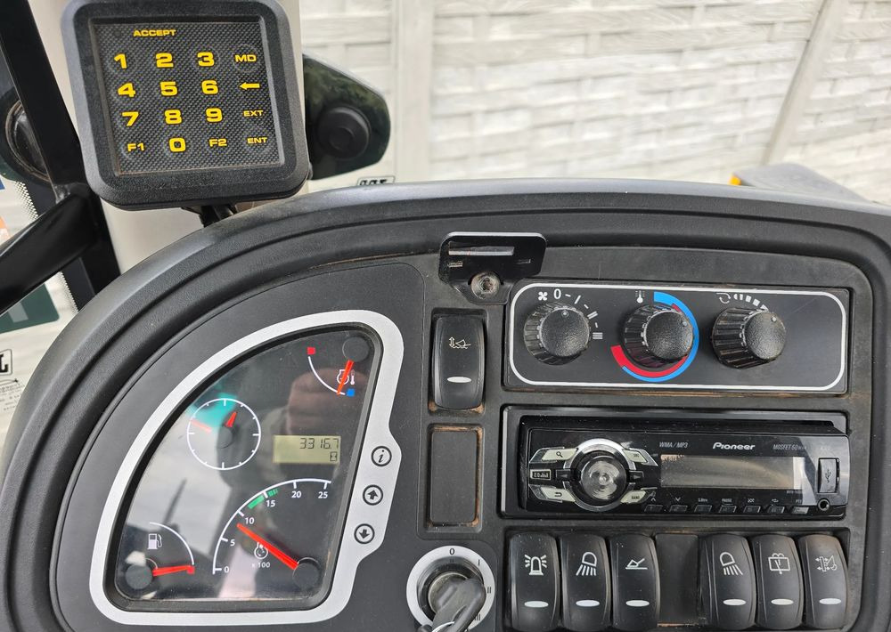 JCB - מחפרון: תמונה 4 JCB - מחפרון: תמונה 4