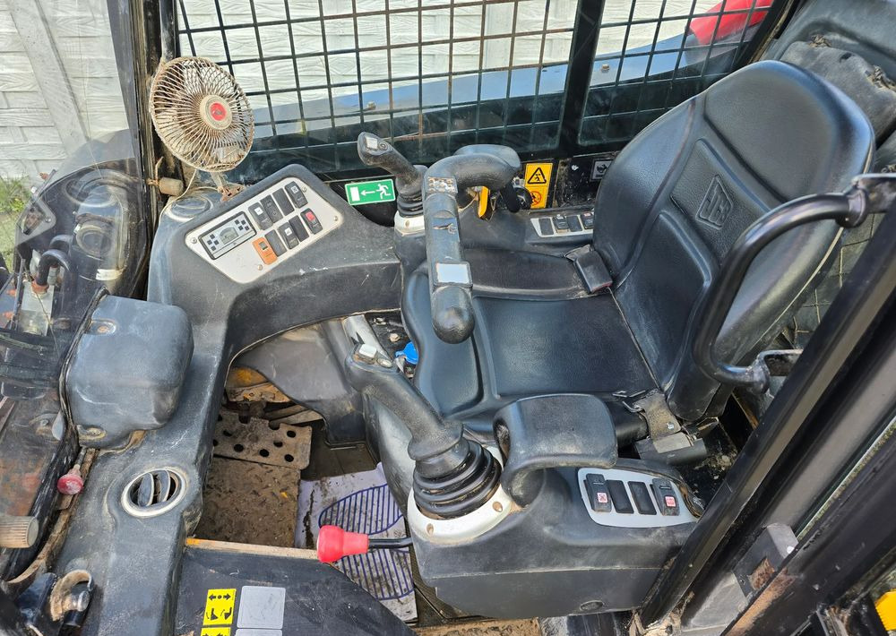 JCB - מעמיס היגוי החלקה: תמונה 3 JCB - מעמיס היגוי החלקה: תמונה 3