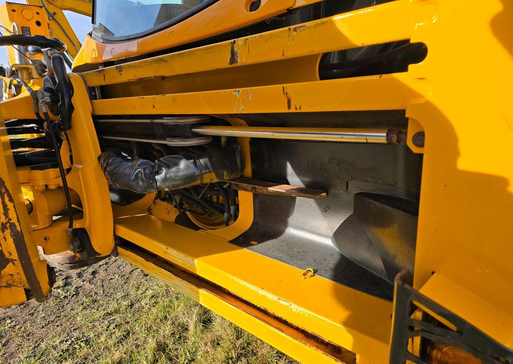 מחפרון JCB: תמונה 11