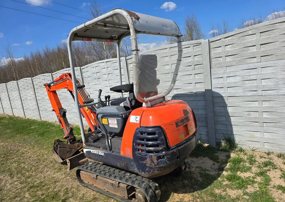 Kubota - מיני מחפר: תמונה 4 Kubota - מיני מחפר: תמונה 4