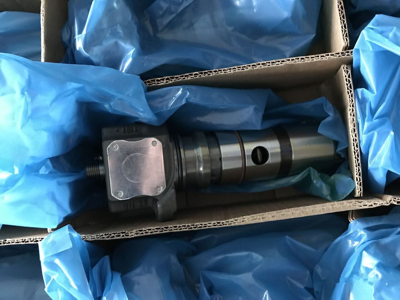 Bosch 028745902 Mercedes-Benz AXOR-ATEGO-ACTROS MERCEDES truck - משאבת דלק עבור משאית: תמונה 1 Bosch 028745902 Mercedes-Benz AXOR-ATEGO-ACTROS MERCEDES truck - משאבת דלק עבור משאית: תמונה 1