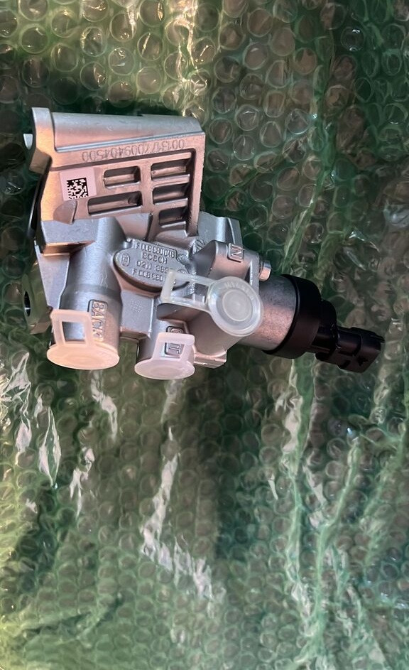 Reglatör Bosch 2010-2023 F00BC80045 Bosch 2008-2012 - מערכת דלק עבור אוטובוס: תמונה 3 Reglatör Bosch 2010-2023 F00BC80045 Bosch 2008-2012 - מערכת דלק עבור אוטובוס: תמונה 3